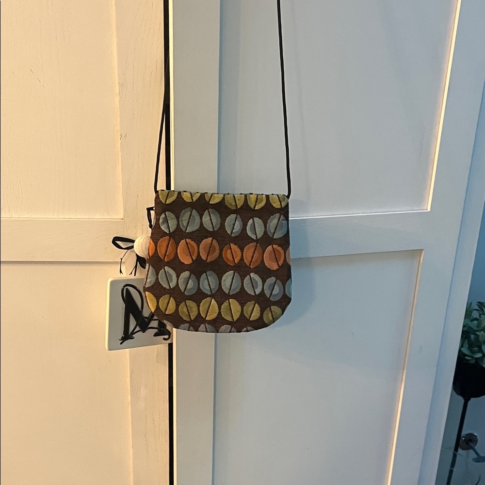 Chic Multicolor Patterned Crossbody Bag - image 1